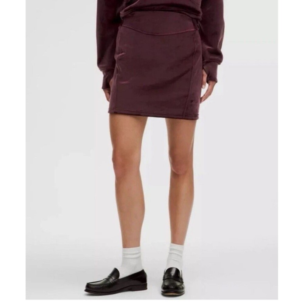 Lululemon Scuba High-Rise Mini Skirt Velvet Garnet Tennis Women's Size XSTP